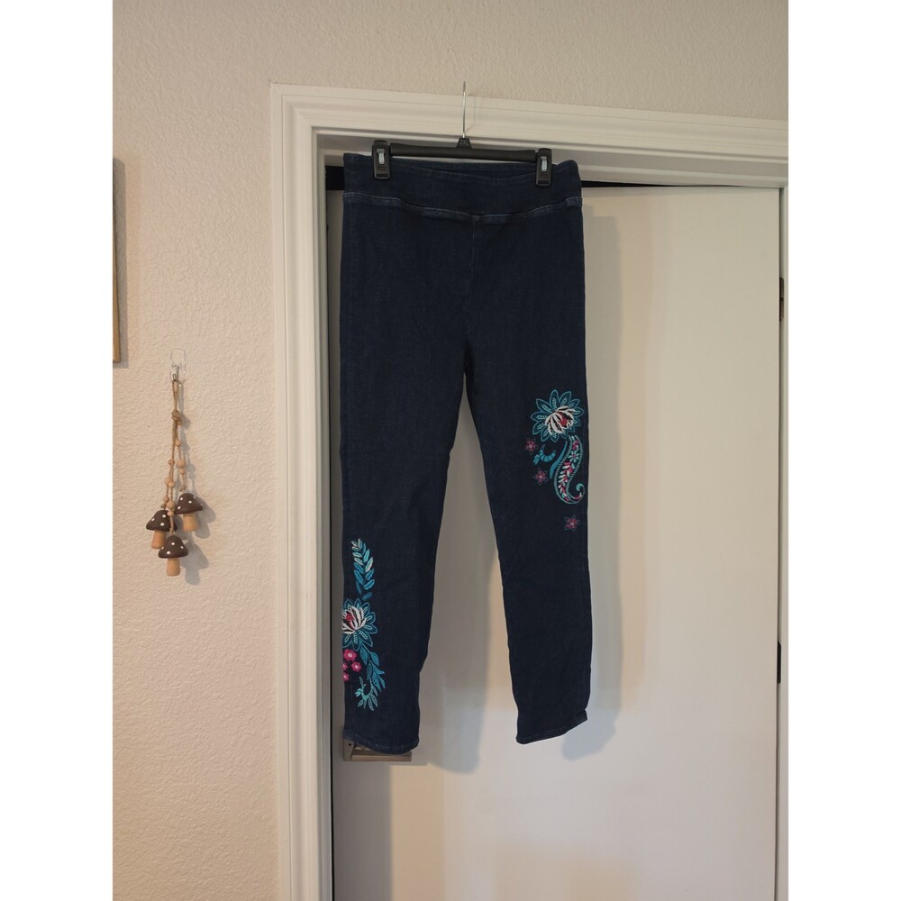 Johnny Was Pull On Emroidered Jeans Sz XL